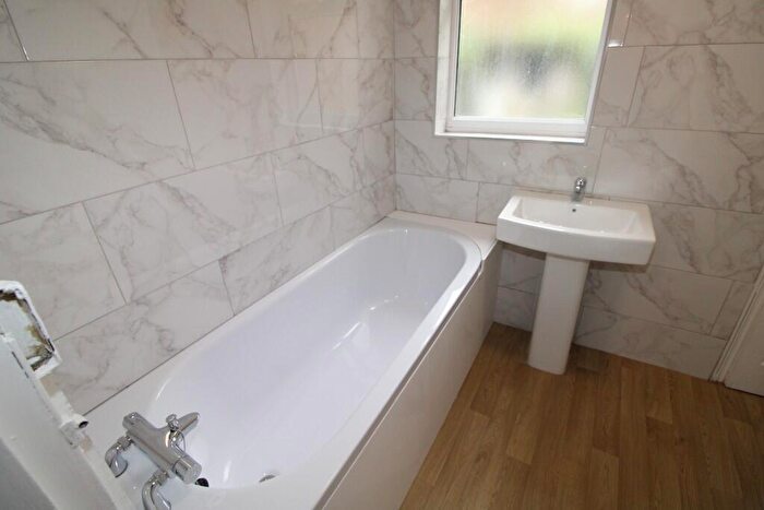 1 Bedroom Flat To Rent In Coppermill Lane, London, E17
