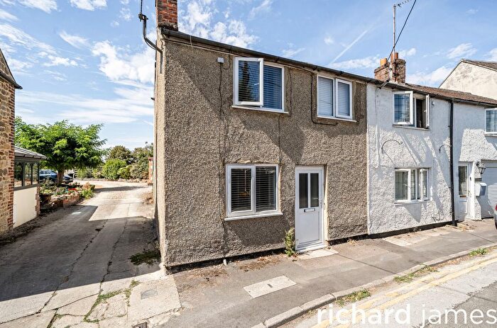 1 Bedroom Terraced House For Sale In The Green, Highworth, Swindon, SN6