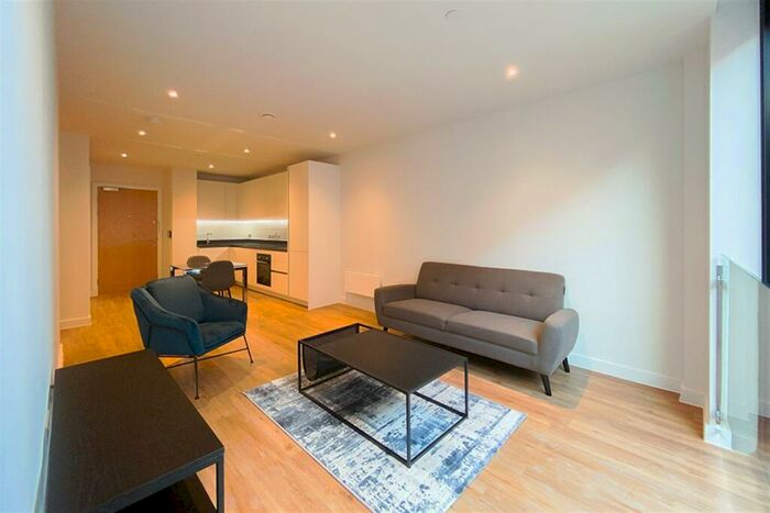 1 Bedroom Apartment To Rent In Mount Yard, M4