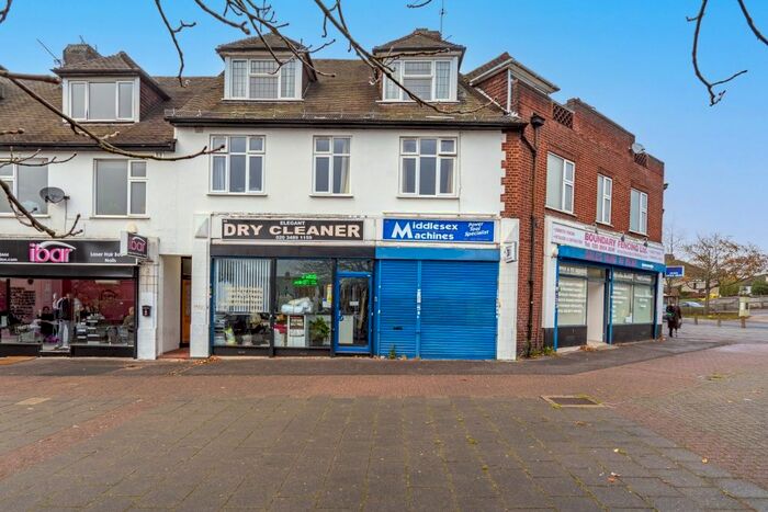 3 Bedroom Flat To Rent In College Hill Road, Harrow Weald, Harrow HA3