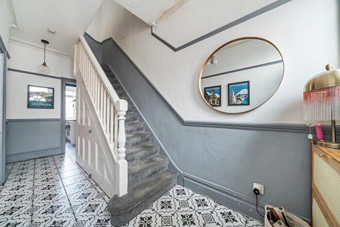 3 Bedroom Terraced House For Sale In Queens Road, Portsmouth, Hampshire, PO2