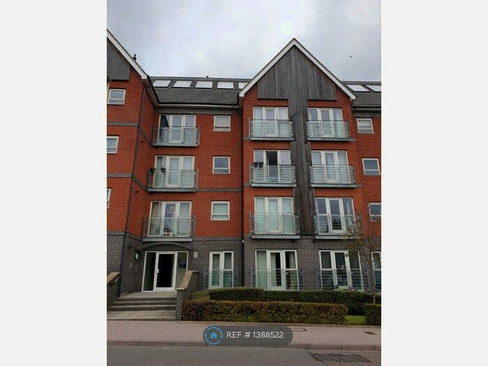 1 Bedroom Flat To Rent In Watling Street, Bletchley, Milton Keynes, MK2