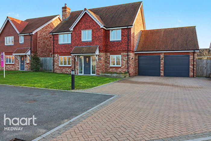 4 Bedroom Detached House For Sale In Berry Wood Close, Rochester, ME3