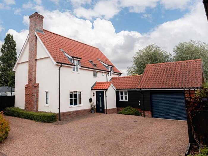 4 Bedroom Detached House For Sale In Ashbocking, Ipswich, IP6