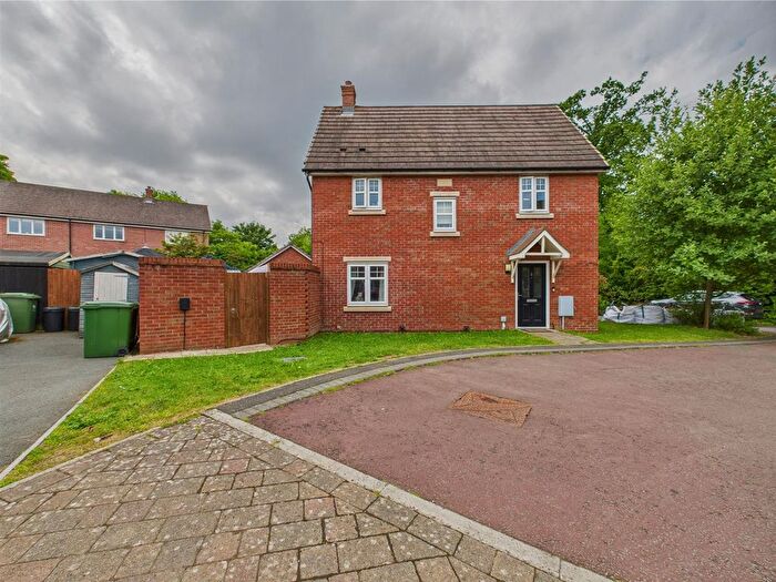 3 Bedroom Semi-Detached House For Sale In Pale Manor Close, Malvern, WR14