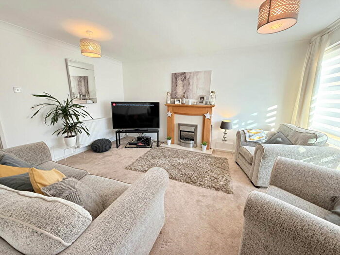 4 Bedroom Detached House For Sale In Raddington Drive, Solihull, B92