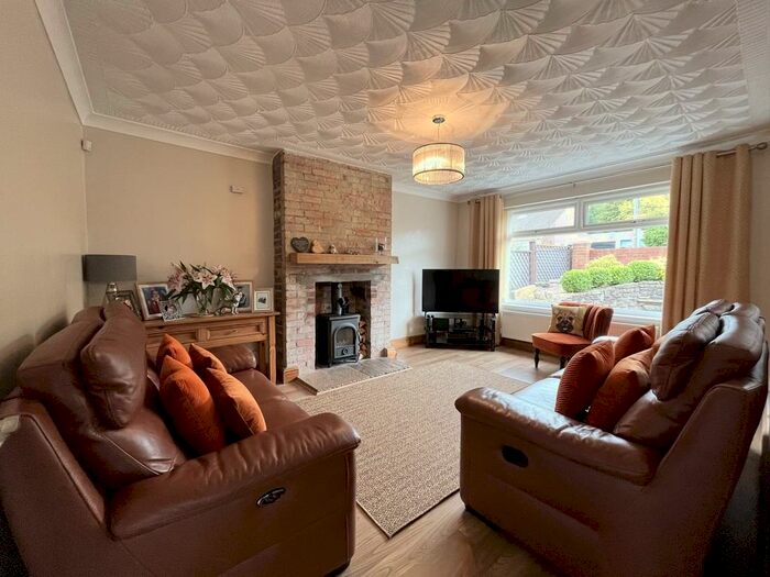 3 Bedroom SemiDetached Bungalow For Sale In Bryn Onnen, Penderyn