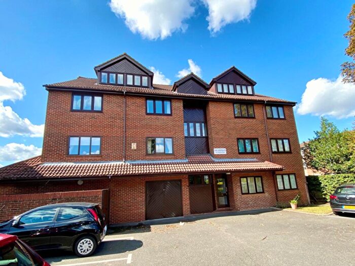 2 Bedroom Flat For Sale In Oaklands Road, Bromley, BR1