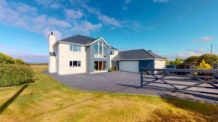 4 Bedroom Detached House For Sale In Carmel, LL71