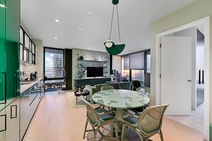 2 Bedroom Flat To Rent In Hobart Building, Wardian, London, E14