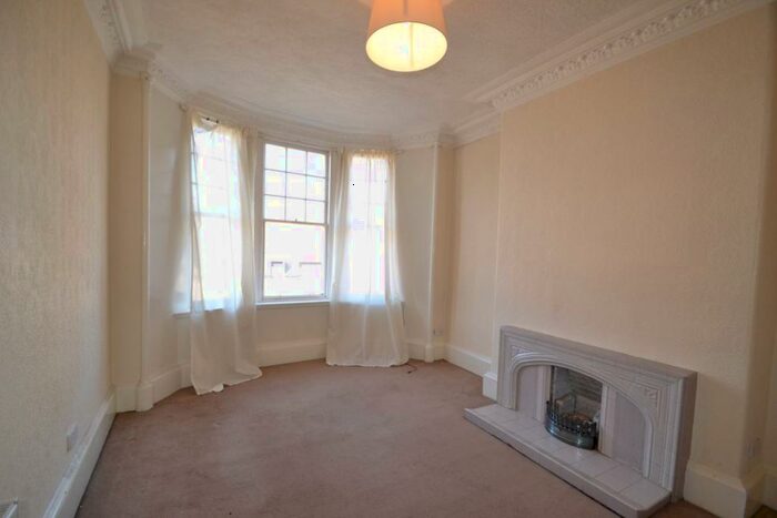 1 Bedroom Flat To Rent In Causeyside Street, Paisley, PA1