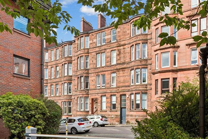1 Bedroom Flat For Sale In Laurel Place, Thornwood, Glasgow, G11
