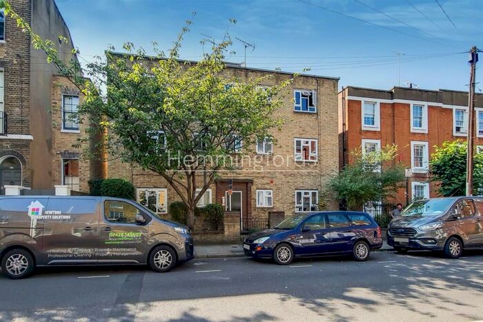 1 Bedroom Apartment To Rent In Farleigh House, Halton Road, N1