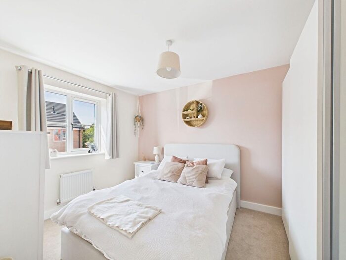3 Bedroom Semi-Detached House For Sale In Old Abbey Farm Road, Crowland, PE6