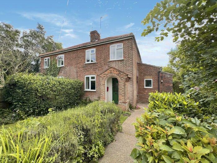 3 Bedroom Semi-Detached House For Sale In Brumstead, NR12