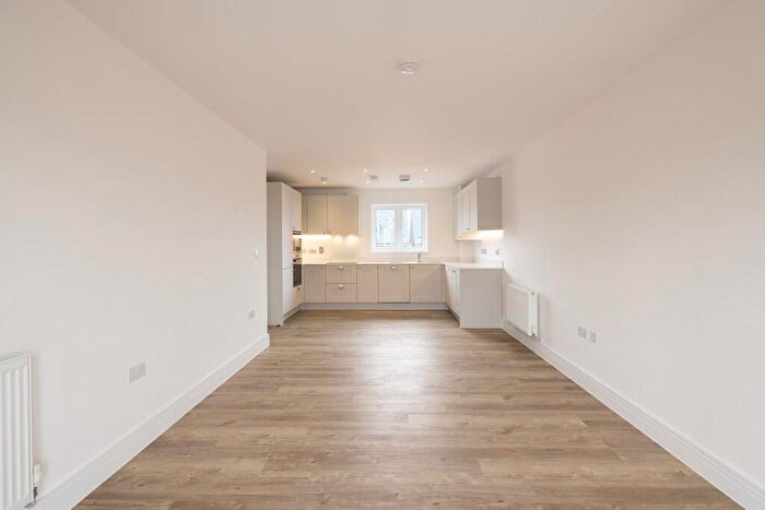 2 Bedroom Apartment For Sale In Willington Down, Didcot, OX11