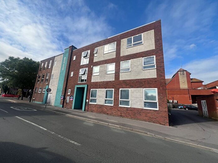 1 Bedroom Flat To Rent In Upper Street, Fleet, GU51