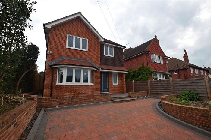 4 Bedroom Detached House To Rent In Knebworth Road, Bexhill-On-Sea, TN39