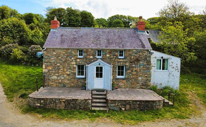 2 Bedroom Smallholding For Sale In Hescwm Isaf, Dinas Cross, SA42