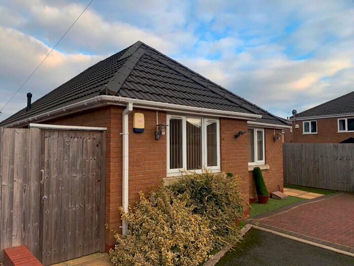 2 Bedroom Bungalow To Rent In Fairyfield Croft, Birmingham B42