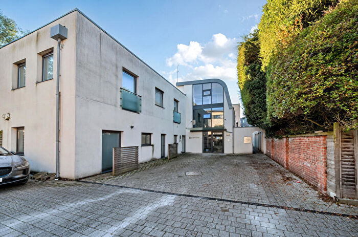 1 Bedroom Apartment For Sale In Lime Walk, Headington, Oxford, OX3