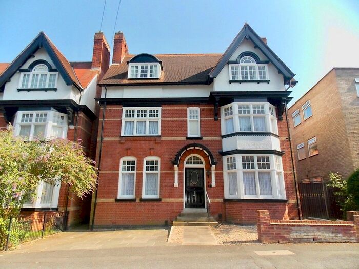 7 Bedroom Detached House To Rent In Albert Road, Leicester, LE2