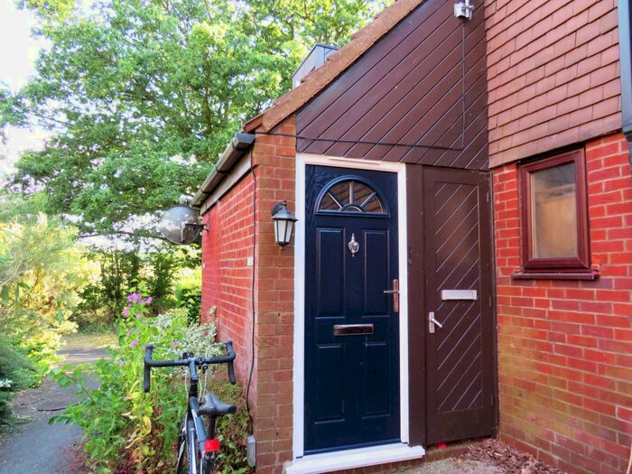 1 Bedroom Maisonette To Rent In Newgate Close, St. Albans, AL4