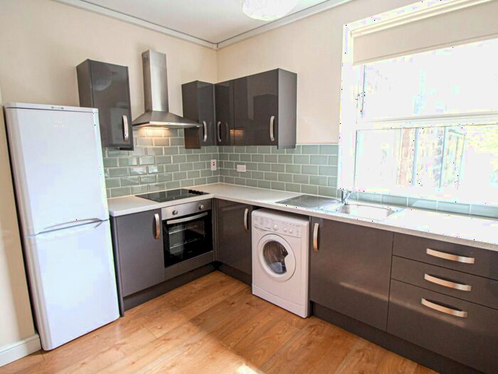 2 Bedroom Apartment To Rent In Pavilion House #, HG1