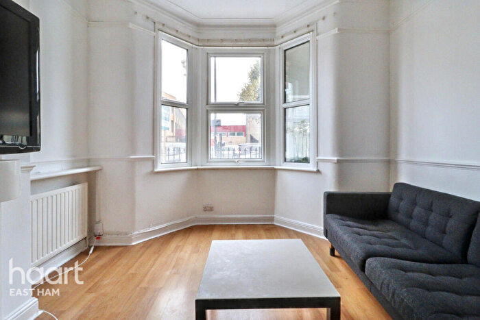 3 Bedroom Terraced House For Sale In Rectory Road, London, E12