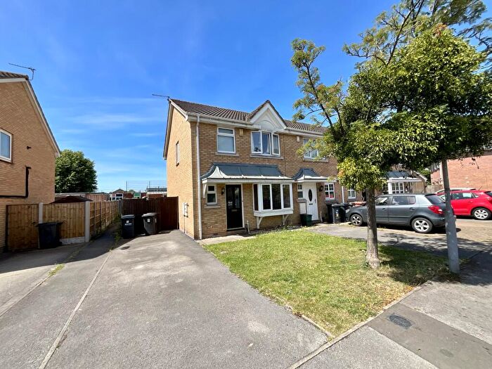 3 Bedroom End Of Terrace House For Sale In Furzebrook Road, Nottingham, NG4