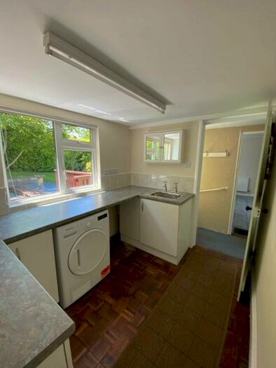 2 Bedroom Bungalow To Rent In Trelawney Road, Callington, PL17
