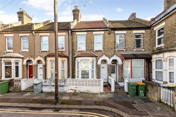 2 Bedroom Terraced House For Sale In Maryland Square, London, E15