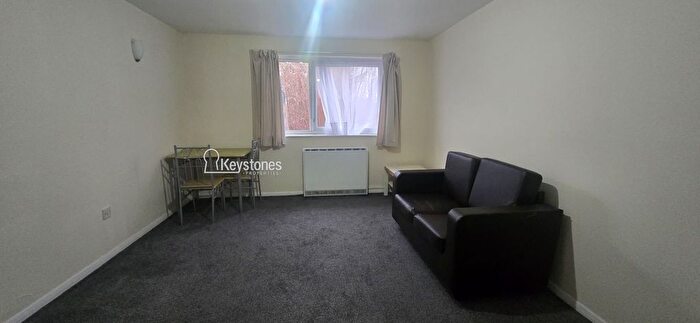 1 Bedroom Flat To Rent In Gurney Close, Barking, IG11