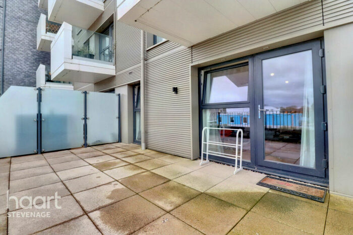 1 Bedroom Apartment For Sale In Park Place, Stevenage, SG1