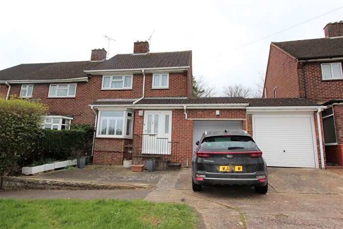 3 Bedroom End Terrace House For Sale In Eden Avenue, Chatham, ME5