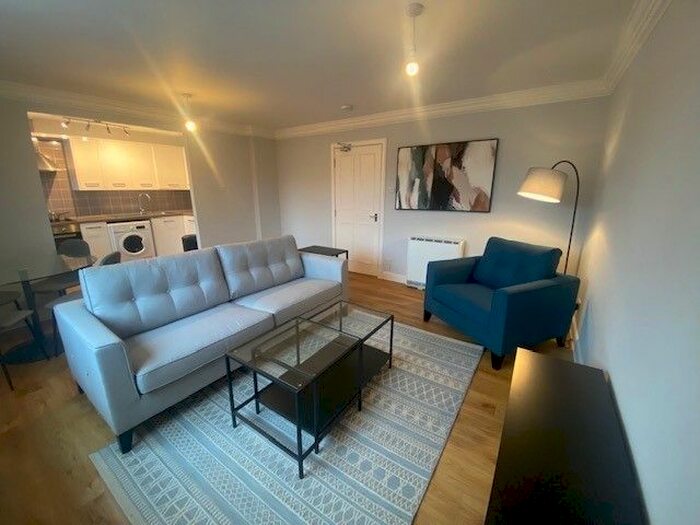 2 Bedroom Flat To Rent In Hermand Crescent, Slateford, Edinburgh, EH11