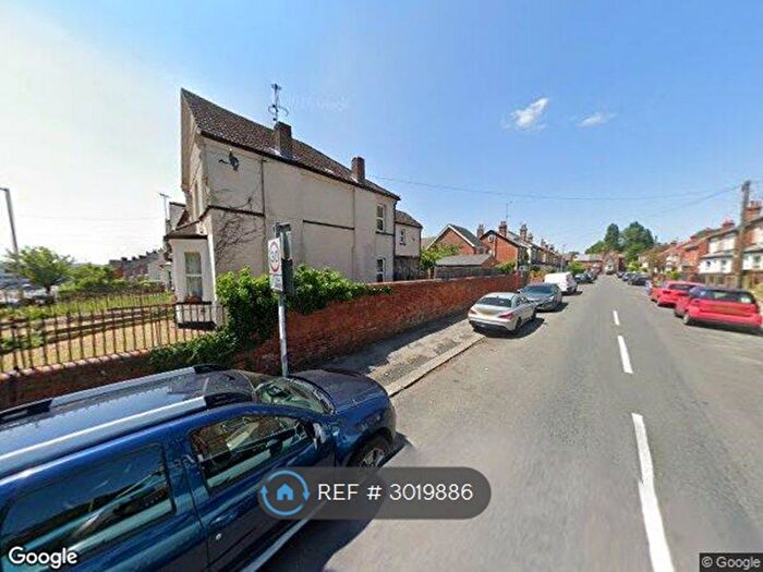 5 Bedroom End Terrace House To Rent In Basingstoke Road, Reading, RG2