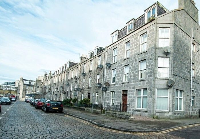 3 Bedroom Flat To Rent In Summerfield Terrace, The City Centre, Aberdeen, AB24