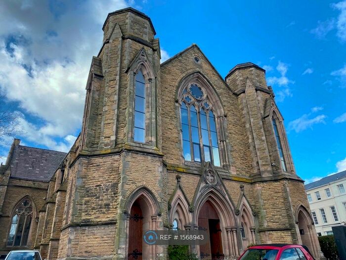 2 Bedroom Flat To Rent In Belvidere Road, Princes Park, Liverpool, L8