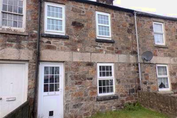 2 Bedroom House To Rent In Lanlivet, PL30