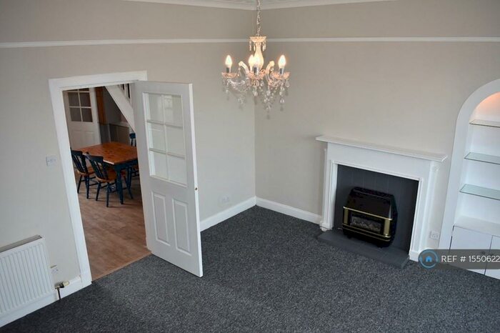 2 Bedroom Maisonette To Rent In Townhill Road, Dunfermline, KY12