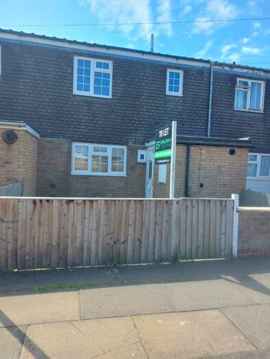 3 Bedroom Terraced House To Rent In Wymark View, Grimsby, DN33