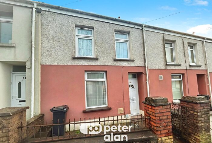 3 Bedroom Property To Rent In High Street, Caeharris, Merthyr Tydfil, CF48