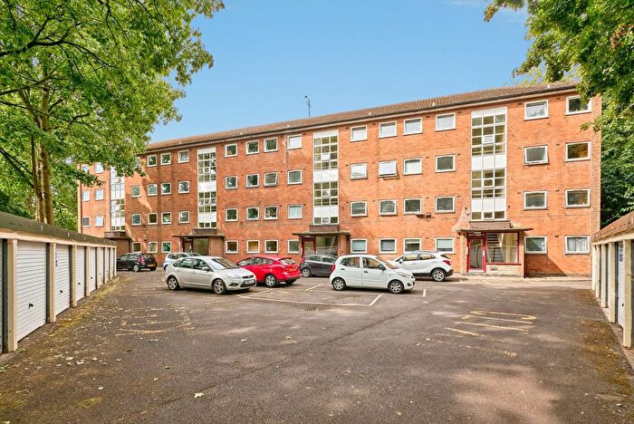 1 Bedroom Flat For Sale In Lower Vauxhall, Wolverhampton, West Midlands, WV1