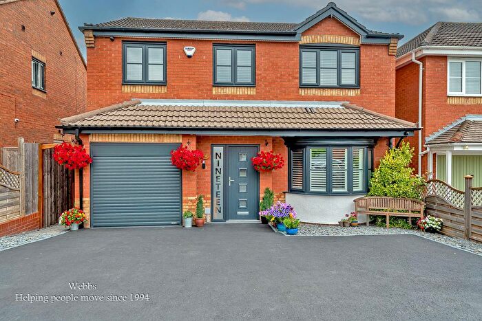 4 Bedroom Detached House For Sale In Chichester Close, Rugeley, WS15