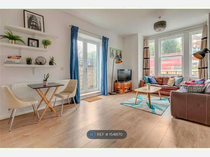 2 Bedroom Flat To Rent In Fulham Palace Road, London, SW6