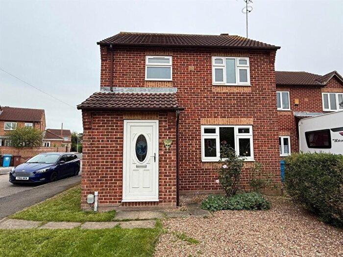 3 Bedroom Detached House To Rent In Emberton Park, Kingswood, Hull, HU7
