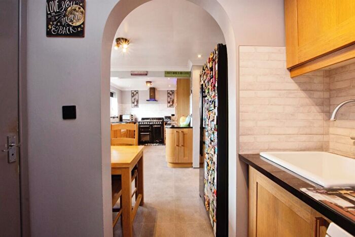 4 Bedroom Detached House For Sale In Bracken Road, Shirebrook, Mansfield, NG20