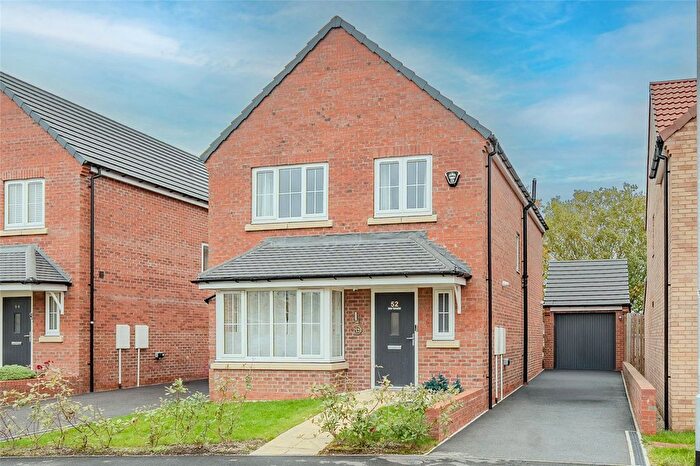 4 Bedroom Detached House For Sale In Wise Crescent, Morley, Leeds, West Yorkshire, LS27