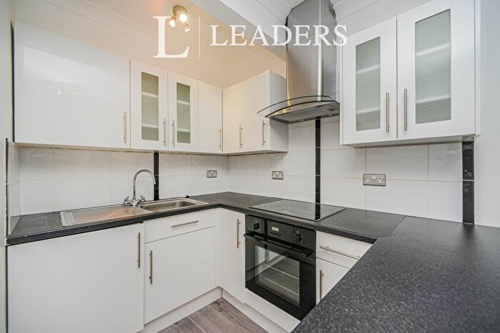 1 Bedroom Flat To Rent In Montgomery Street, Hove, BN3